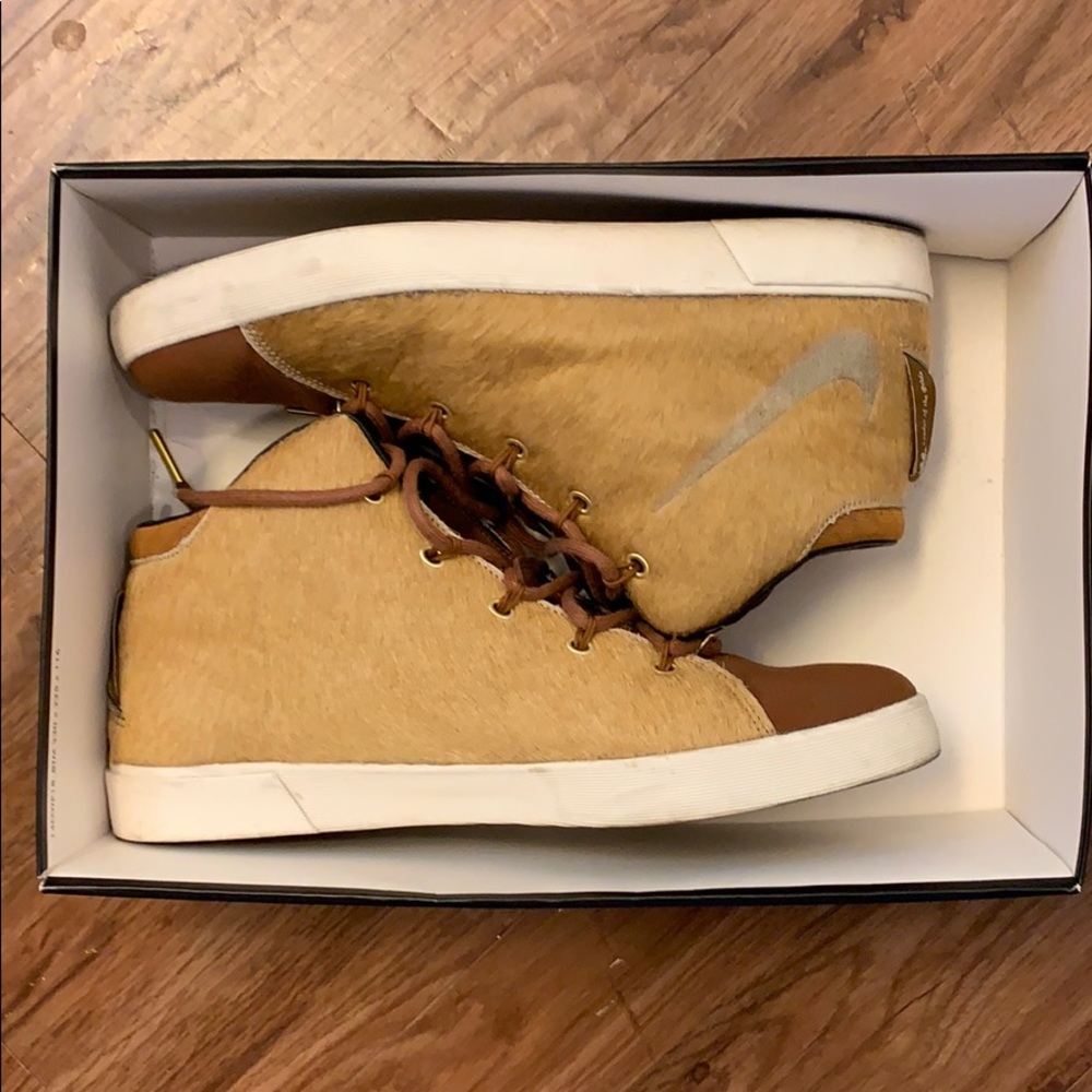 Nike Sneakers